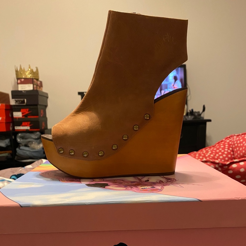 Jeffrey Campbell wedge SZ 10